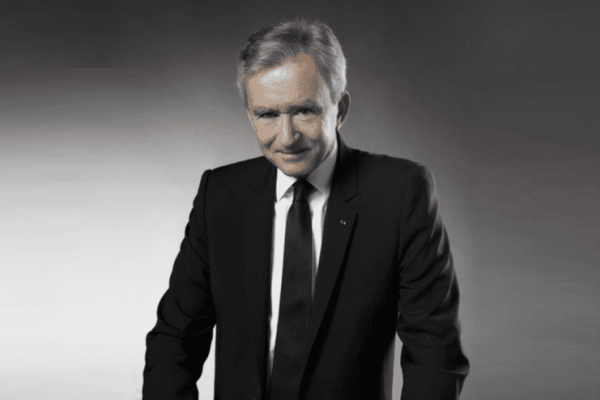 Ο Bernard Arnauld (Μπερνάρ Αρνό) έγινε πρόσφατα ο πλουσιότερος άνθρωπος στον κόσμο.